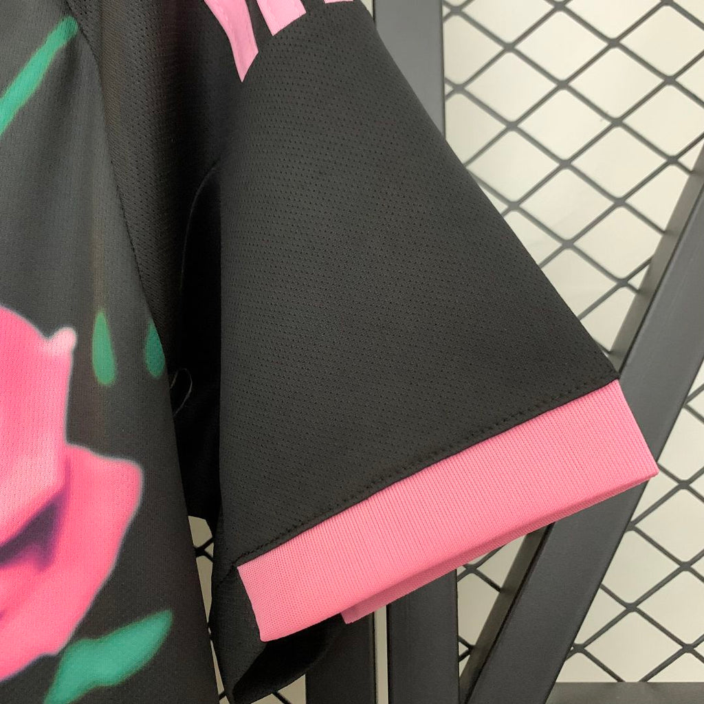 Real Madrid Pink Snake Kit