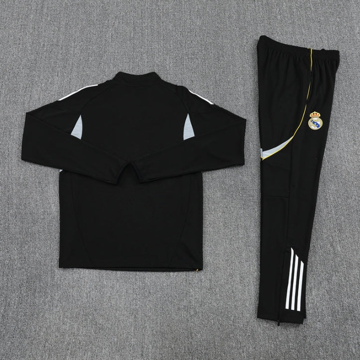 25/26 Real Madrid Black Tracksuit