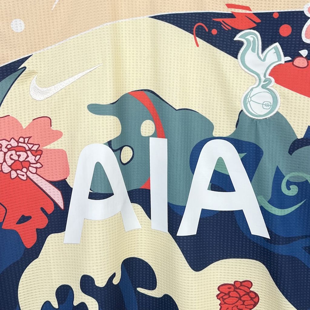 Tottenham Spurs Hokusai Kit