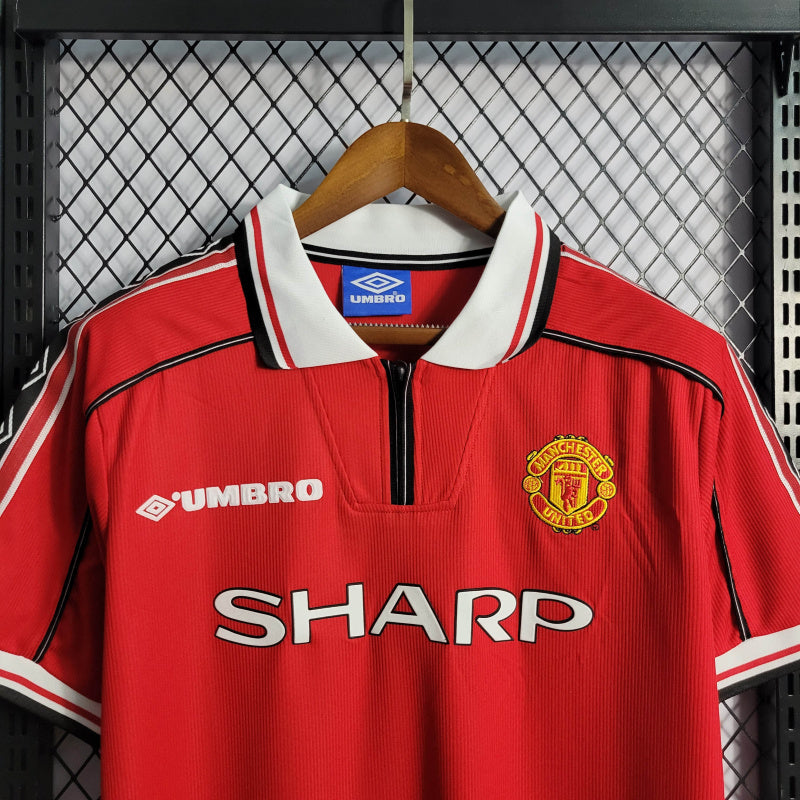 Manchester United 1998-1999 Home Kit